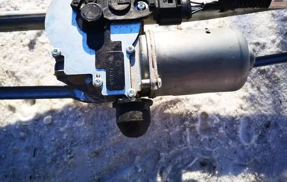 Ford C-MAX II Wiper motor W16333 2317F