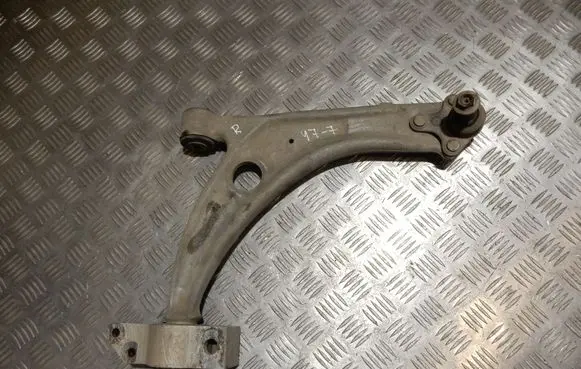 Volkswagen PASSAT B6 Front lower control arm/wishbone 3C0407151A 3C0407151B 477
