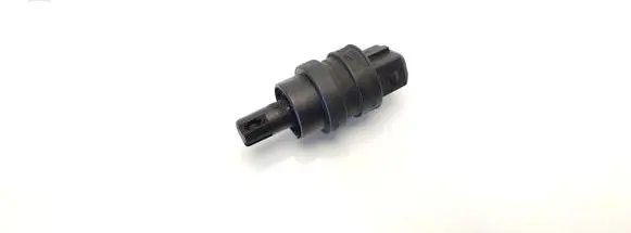 Volkswagen Golf III Intake air temperature sensor 028906081