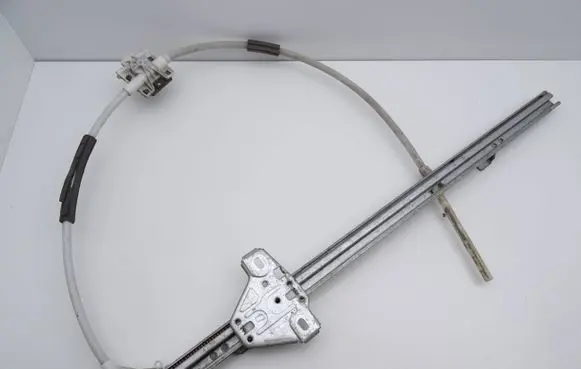Iveco Daily 3rd gen Front door manual window regulator