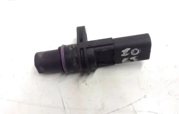 Volkswagen Golf VII Camshaft speed sensor 04L907601
