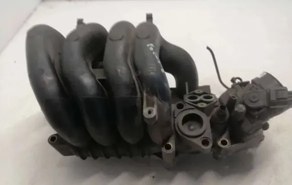 Ford Focus Intake manifold XS4E9424
