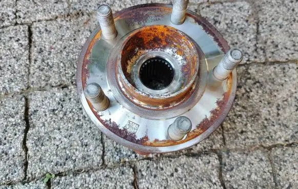 Ford Escape IV Rear wheel bearing hub LX6C2C300A4D