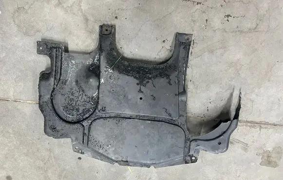 Mercedes-Benz C AMG W203 Gearbox bottom protection A2035242330