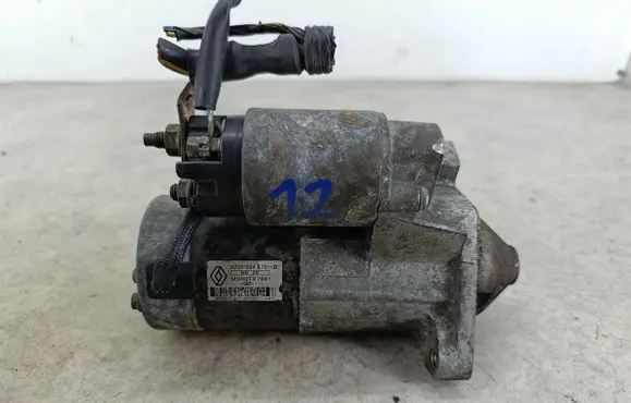 Nissan Qashqai Starter motor 8200584675B