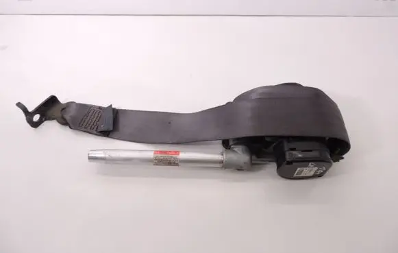 Volvo V70 Rear seatbelt 570652900G 9478170 D174