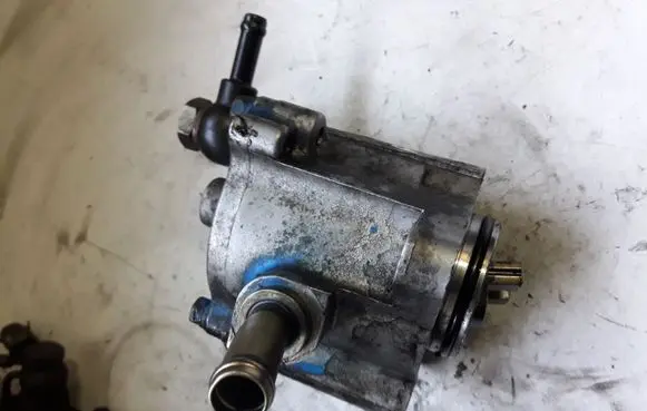 Toyota Avensis T250 Vacuum pump