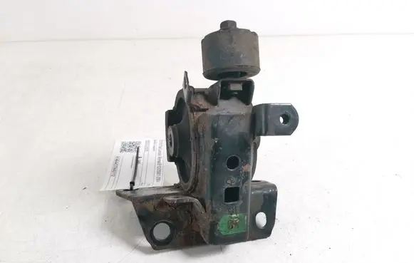 Toyota Corolla Verso E121 Engine mount bracket 12372-21070