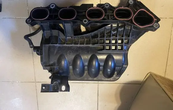 Honda CR-V Intake manifold K1AA077109252