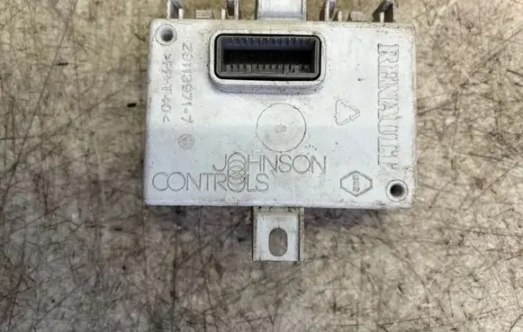 Renault Master III GPS navigation control unit/module 280380655R