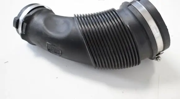 Audi A4 S4 B9 8W Air intake hose/pipe 04L129661B