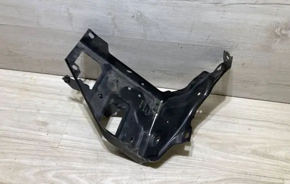 BMW X2 F39 Headlight/headlamp mounting bracket 7342502