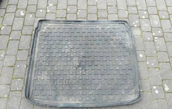 Volkswagen Tiguan Rubber trunk/boot mat liner 5N0061181