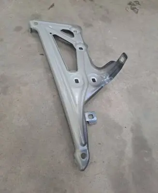 BMW X1 F48 F49 Fender mounting bracket 7329447
