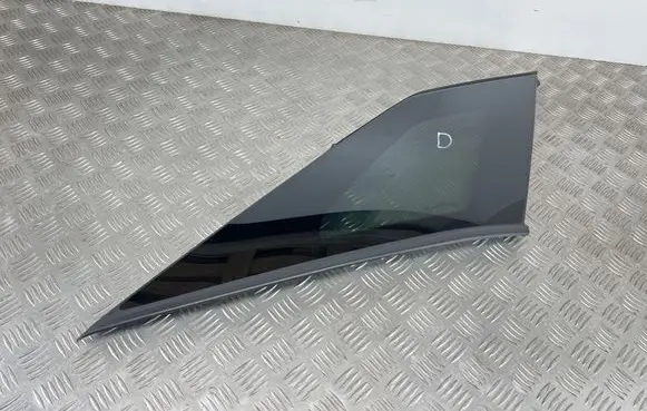 Peugeot 3008 II Rear side window