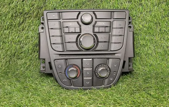 Opel Meriva B Head unit multimedia control 13362776 13360099