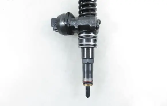 Audi A4 S4 B6 8E 8H Fuel injector 0414720039 038130073AL
