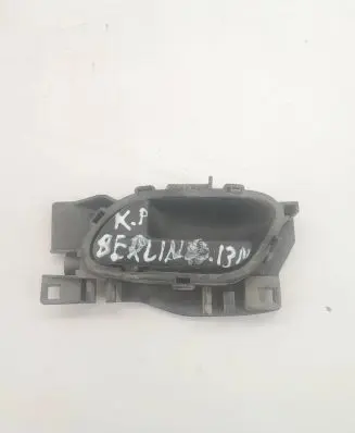 Citroen Berlingo Front door interior handle 96555515