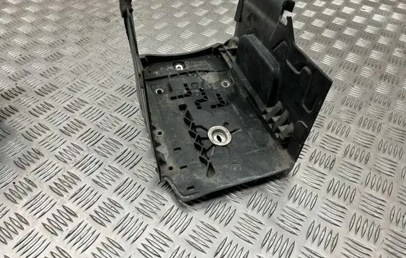 Volvo V60 Battery tray 31299569