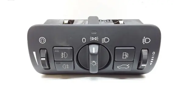 Volvo V70 Light switch 30739415