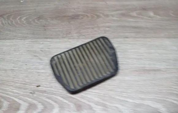 Volvo S60 Brake pedal 3516078