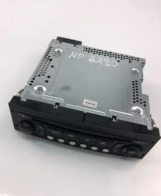 Radio/CD/DVD/GPS head unit