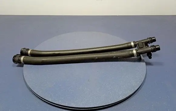 BMW X3 E83 Engine coolant pipe/hose 8743374