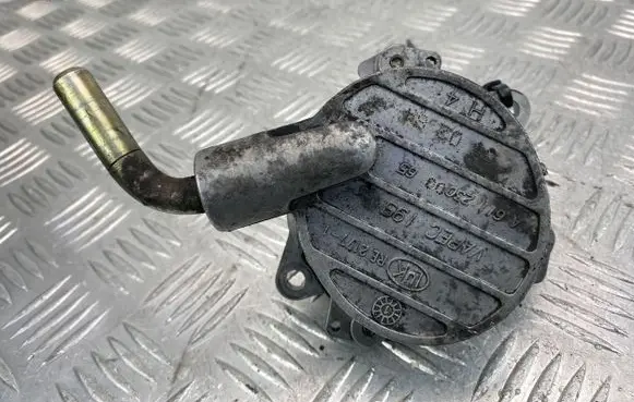 Mercedes-Benz C W203 Vacuum pump A6112300065
