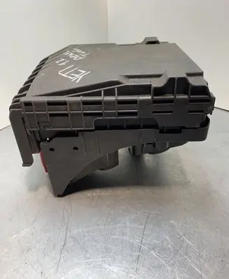 Skoda Yeti (5L) Fuse box set 1K0937132