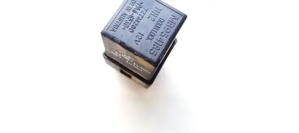 Volvo S40, V40 Other relay mb954185 72tm200