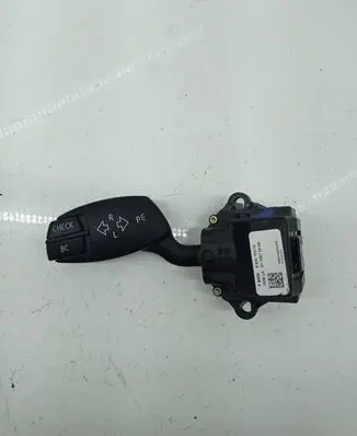 BMW 5 E60 E61 Indicator stalk 692410315