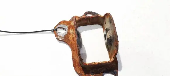 BMW X3 E83 Bracket in trunk/boot 