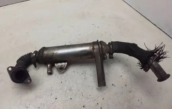 Opel Vectra C EGR valve cooler 55182589
