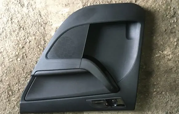 Skoda Yeti (5L) Rear door card panel trim 5L0867212 5L0867210AE