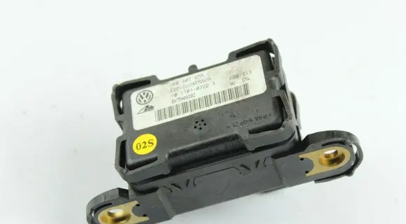 Volkswagen Jetta V ESP acceleration yaw rate sensor 1K0907655C BA75H0820Z 10170103223