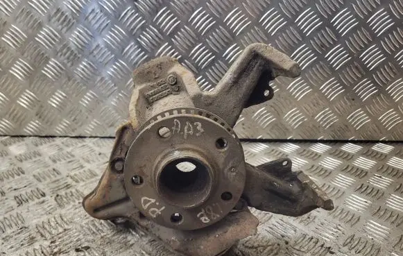Audi A3 S3 8L Front wheel hub