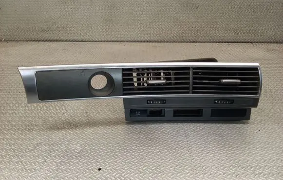 Audi A6 S6 C6 4F Dash center air vent grill 4F1820951
