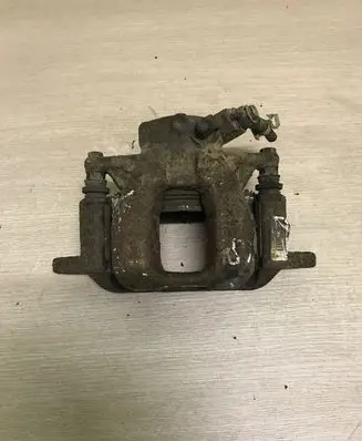 Peugeot 407 Front brake caliper