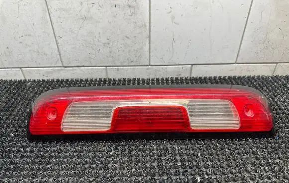 Chevrolet Silverado Third/center stoplight