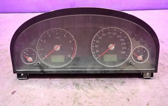 Ford Mondeo Mk III Speedometer (instrument cluster) 
