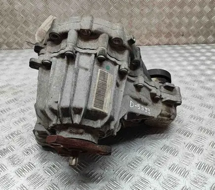 Gearbox transfer box case