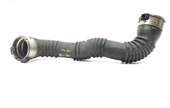 Mercedes-Benz B W246 W242 Intercooler hose/pipe A2465200101