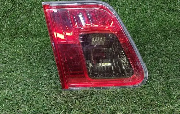 Toyota Avensis T250 Tailgate rear/tail lights 8159005100 89500217