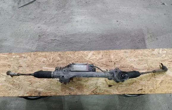 Skoda Octavia Mk2 (1Z) Steering rack 1k0909144p