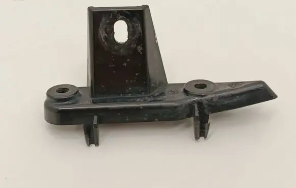 Front bumper mounting bracket