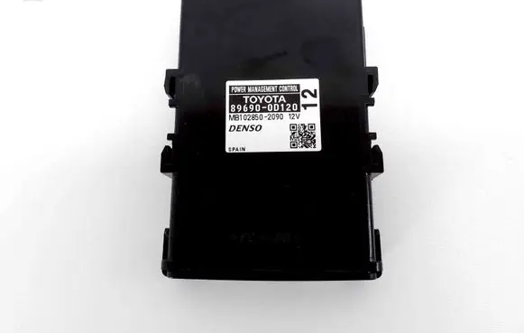 Toyota Yaris Other devices 896900D120