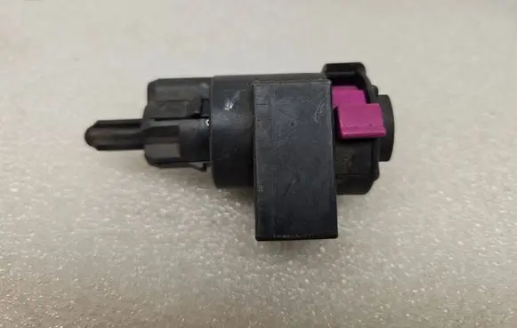 Audi A4 S4 B8 8K Brake pedal sensor switch 4F0945459B