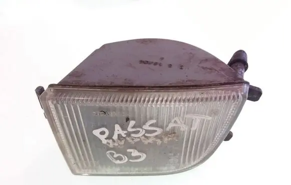 Volkswagen PASSAT B4 Front indicator light 3A0953155