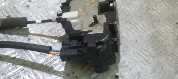 Nissan Micra Rear door lock 29706a