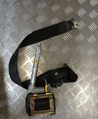 Audi A4 S4 B5 8D Front seatbelt 0560021300